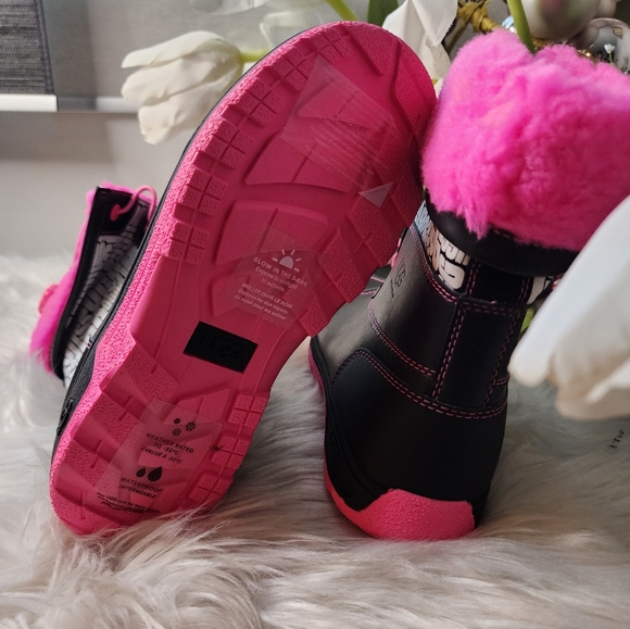 Ugg Kids Butte II Cwr Snow Boot new - Picture 5 of 8